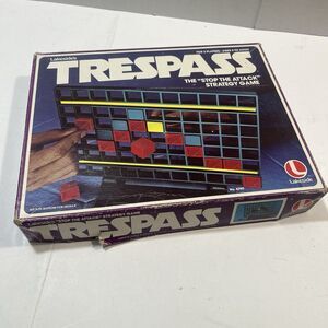 Vintage 1979 Lakeside Trespass Stop the Attack Strategy Game Complete Board Game